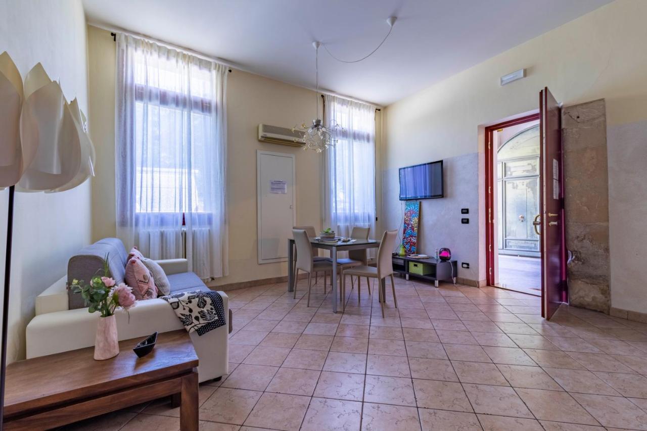 Casa Charleston In Palazzo Nobiliare Al Duomo Lägenhet Padua Exteriör bild